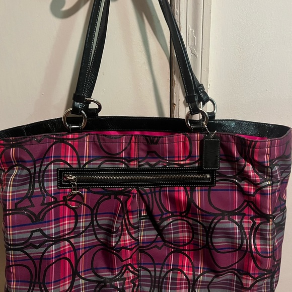 Coach large tote with laptop case and matching small accessory case - Picture 6 of 16